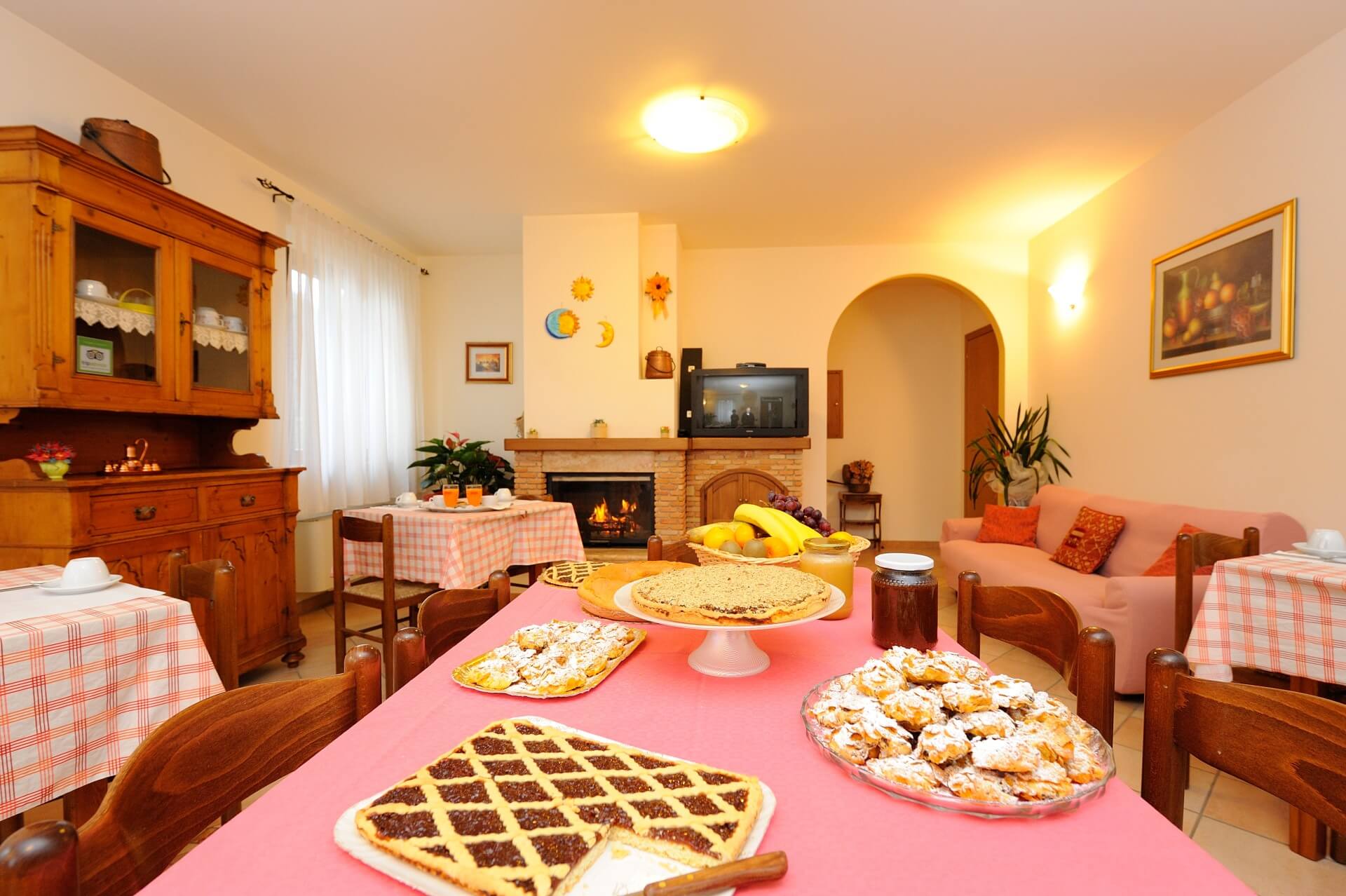 Agriturismo Assisi, Agriturismo Assisi Con Piscina, Colazione Fatta In Casa Agriturismo La Panoramica